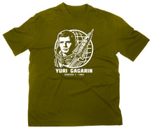 Lade das Bild in den Galerie-Viewer, Styletex23 T-Shirt #2 Yuri Gagarin Kosmonaut Memoria First Space Flight Juri