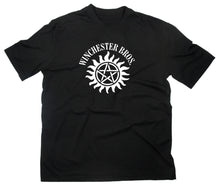 Lade das Bild in den Galerie-Viewer, Styletex23 T-Shirt Herren #2 Winchester Bros Brothers Logo Fan, schwarz, XXL