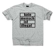 Lade das Bild in den Galerie-Viewer, Styletex23 T-Shirt Herren Kein Mensch ist illegal, sport grey, XXL