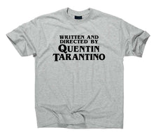 Lade das Bild in den Galerie-Viewer, Styletex23 T-Shirt Herren Written And Directed By Quentin Tarantino Fan, sport grey, XXL
