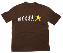 Lade das Bild in den Galerie-Viewer, Styletex23 T-Shirt Herren Fechten Fun Fencing Evolution of Man, braun, XXL
