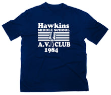 Lade das Bild in den Galerie-Viewer, Styletex23 T-Shirt Herren Hawkins Middle School AV Club Fan navy, XXL
