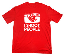 Lade das Bild in den Galerie-Viewer, Styletex23 T-Shirt Herren I Shoot People Fun, rot, XXL
