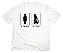 Lade das Bild in den Galerie-Viewer, Styletex23 T-Shirt Herren Themyscira Your Wife My Wife Fun, weiss, XXL
