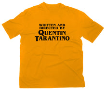 Lade das Bild in den Galerie-Viewer, Styletex23 T-Shirt Herren Written And Directed By Quentin Tarantino Fan, gelb, XXL
